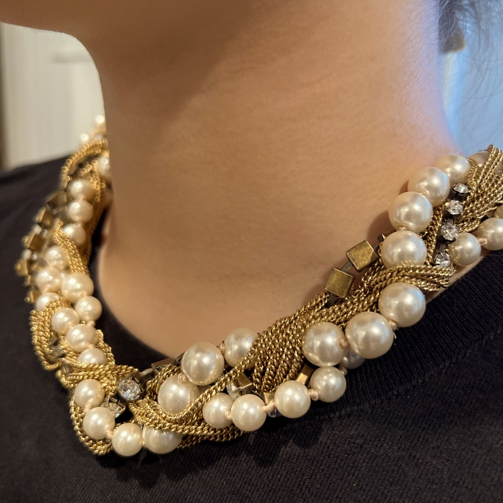 Classic with a twist necklace